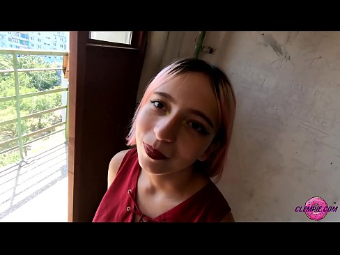 ❤️ Studint Sensual sûget in frjemdling yn 'e bûtenwrâld - Cum op syn gesicht ☑ Porno by ús fy.pornoklinge.ru ❤